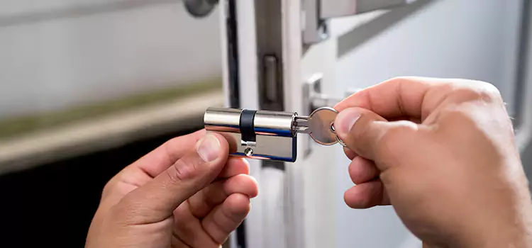 Lock Change Locksmiths Glenview